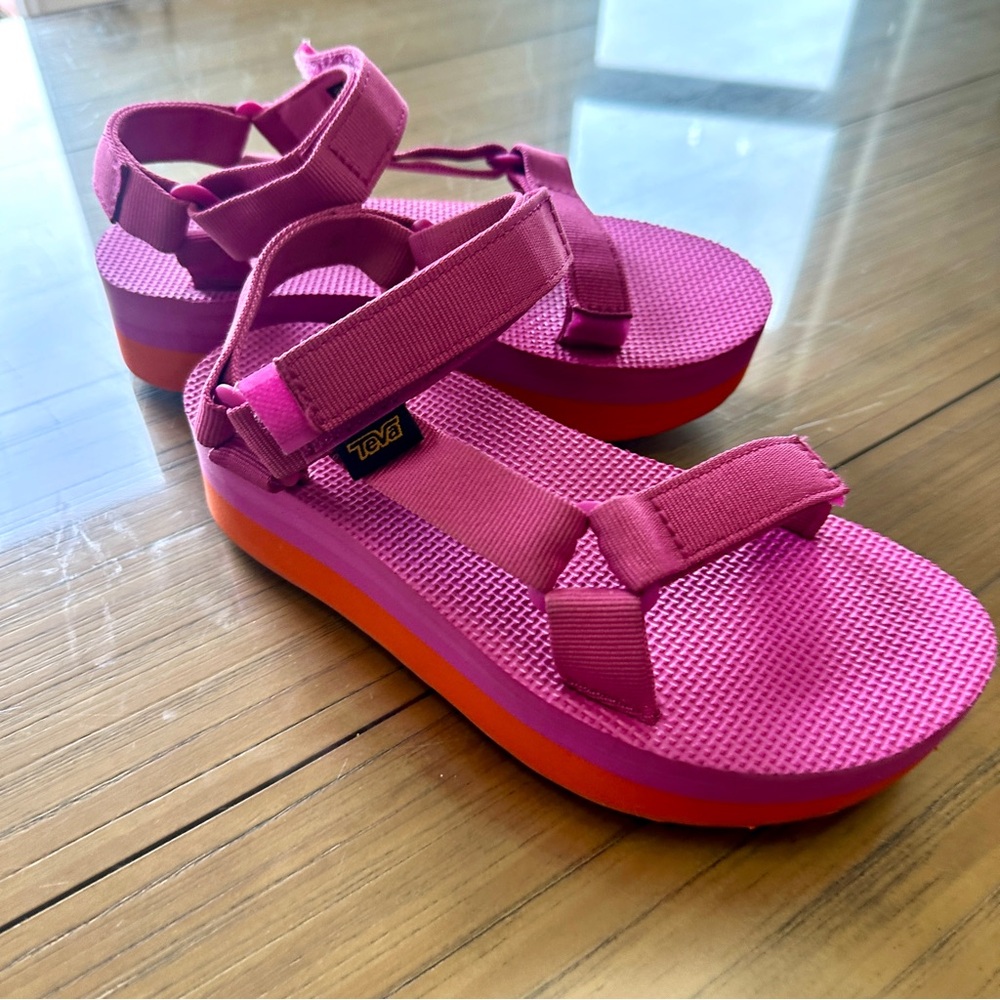 TEVA Fuchsia Hot Pink 🌺 Sunset Orange 🍊 platform sport slide sandals Barbiecore - Picture 7 of 7